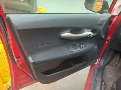 Tweedehands auto-onderdeel regelaar links voorruit voor toyota auris luna oem iam-referenties 8570202020