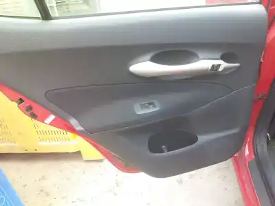 Peça sobressalente para automóvel em segunda mão Forra / Revestimento Da Porta Traseira Esquerda por TOYOTA AURIS Luna Referências OEM IAM 67788X1F00  