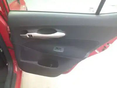 Tweedehands auto-onderdeel binnen handgreep achter achter voor toyota auris luna oem iam-referenties 62318a2