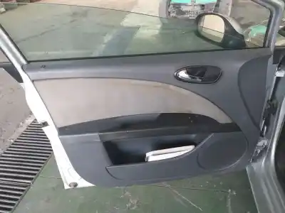 Peça sobressalente para automóvel em segunda mão  por SEAT LEON (1P1)  Referências OEM IAM 1P0837401D  