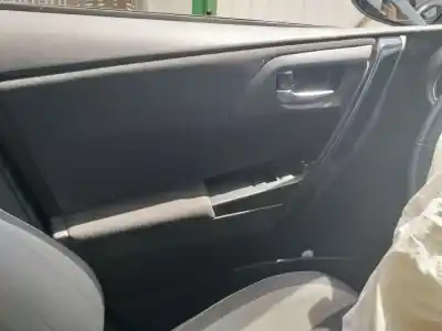 Peça sobressalente para automóvel em segunda mão Botão / Interruptor Elevador Vidro Dianteiro Esquerdo por TOYOTA AURIS Hybrid Feel  Edition Referências OEM IAM 7423202E20  