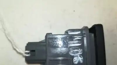 Peça sobressalente para automóvel em segunda mão trocar por toyota auris hybrid feel  edition referências oem iam r15b424