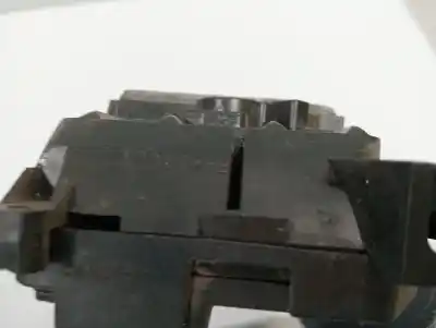 Peça sobressalente para automóvel em segunda mão fechadura da porta traseira direita por renault clio iii exception referências oem iam 300129e  