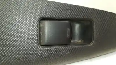 Peça sobressalente para automóvel em segunda mão botão / interruptor elevador vidro traseiro esquerdo por nissan note (e11e) naru edition 88 cv / 65 kw referências oem iam 25411ed00a  