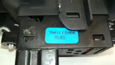 Peça sobressalente para automóvel em segunda mão botão / interruptor elevador vidro traseiro esquerdo por nissan note (e11e) naru edition 88 cv / 65 kw referências oem iam 25411ed00a  