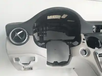 Tweedehands auto-onderdeel DASHBOARD voor MERCEDES-BENZ CLASE GLA (W156)  OEM IAM-referenties   