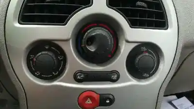 Автозапчасти б/у отопление / кондиционирование воздуха за renault modus confort dynamique 98 cv / 72 kw ссылки oem iam 7701070472