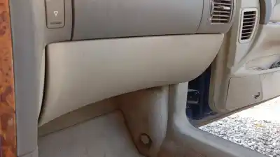 Автозапчастина б/у бардачок для AUDI A8 (D2) 2.5 TDI Посилання на OEM IAM   