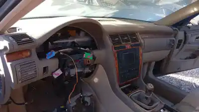 Автозапчастина б/у панель приладів для AUDI A8 (D2) 2.5 TDI Посилання на OEM IAM   