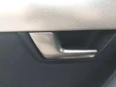 Peça sobressalente para automóvel em segunda mão puxador interior traseiro esquerdo por audi a4 b7 avant (8ed) 2.0 tdi 16v referências oem iam 