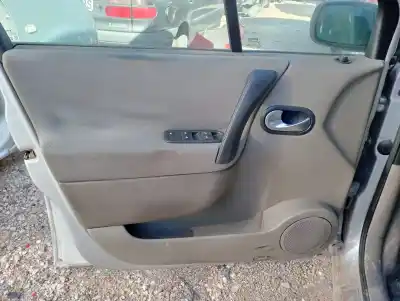 Автозапчастина б/у передні вікний вмикач для renault scenic ii i- music посилання на oem iam 