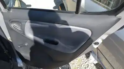 Peça sobressalente para automóvel em segunda mão elevador de vidros traseiro direito por toyota yaris (ncp1/nlp1/scp1) 1.0 linea luna referências oem iam 