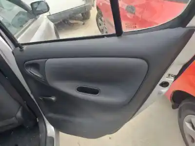 Автозапчастина б/у обликка задніх правіх дверей для toyota yaris (ncp1/nlp1/scp1) 1.0 linea luna посилання на oem iam 