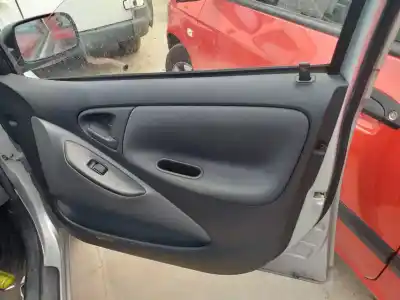 Автозапчастина б/у усередині передня права ручка для toyota yaris (ncp1/nlp1/scp1) 1.0 linea luna посилання на oem iam 