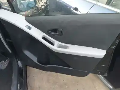 Second-hand car spare part interior right front handle for toyota yaris (ksp9/scp9/nlp9) básico oem iam references 