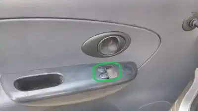 Peça sobressalente para automóvel em segunda mão botão / interruptor elevador vidro dianteiro esquerdo por daewoo matiz cd referências oem iam 