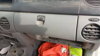 Автозапчасти б/у бардачок за NISSAN KUBISTAR (X76) Premium (L1) ссылки OEM IAM   