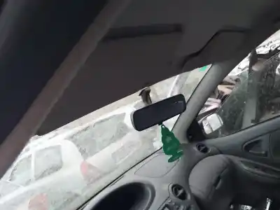 Автозапчастина б/у внутрішне світло для TOYOTA YARIS (NCP1/NLP1/SCP1) 1.0 Linea Luna Посилання на OEM IAM   