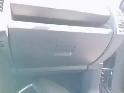 Автозапчастина б/у бардачок для mazda 5 (cr19) 2.0 (crew) посилання на oem iam 