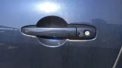 Автозапчастина б/у ліва передня зовнішня ручка для mazda 5 (cr19) 2.0 (crew) посилання на oem iam 