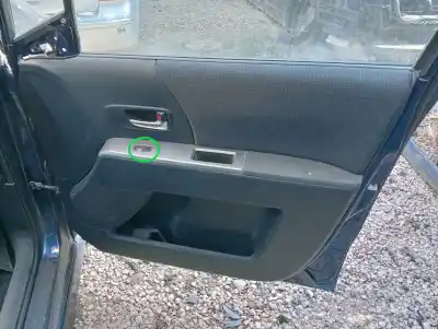 Автозапчастина б/у усередині передня права ручка для mazda 5 (cr19) 2.0 (crew) посилання на oem iam 