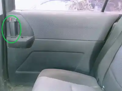 Автозапчастина б/у права бічна внутрішня ручка для mazda 5 (cr19) 2.0 cd (cr19) посилання на oem iam 