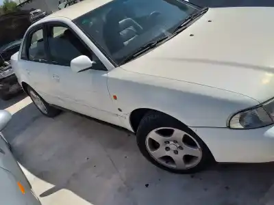 Автозапчасти б/у задний вид справа за audi a4 avant (b5) 2.6 v6 cat (abc) 150 cv / 110 kw ссылки oem iam 