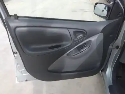 Second-hand car spare part interior left front handle for toyota yaris (ncp1/nlp1/scp1) 1.0 linea luna oem iam references 