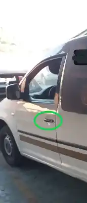 Автозапчастина б/у ліва передня зовнішня ручка для volkswagen caddy ka/kb (2k) furg. 69 cv / 51 kw посилання на oem iam 