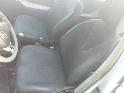 Автозапчасти б/у передний левый ремень безопасности за toyota yaris (ksp9/scp9/nlp9) básico ссылки oem iam 