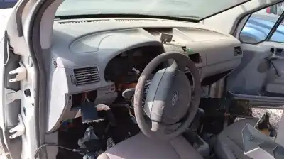 Автозапчасти б/у панель приборов за ford transit connect (tc7) furg. 90 cv / 66 kw ссылки oem iam 