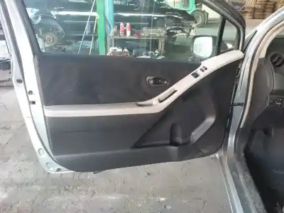 Second-hand car spare part interior left front handle for toyota yaris (ncp1/nlp1/scp1) 1.3 expo oem iam references 