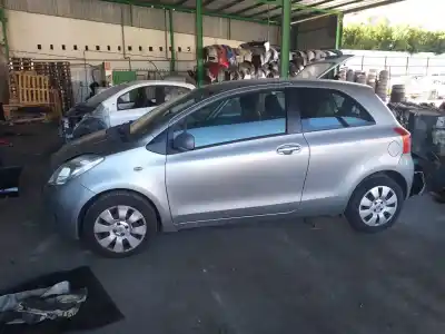 Second-hand car spare part left front door for toyota yaris (ncp1/nlp1/scp1) 1.3 expo oem iam references 