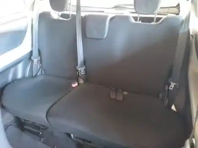 Автозапчастина б/у задні ліві сидідня для TOYOTA YARIS (NCP1/NLP1/SCP1) 1.3 Expo Посилання на OEM IAM   