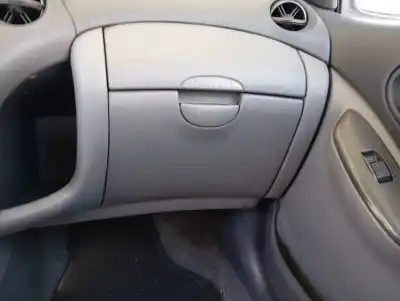 Автозапчастина б/у бардачок для toyota yaris (ncp1/nlp1/scp1) 1.3 16v cat посилання на oem iam 