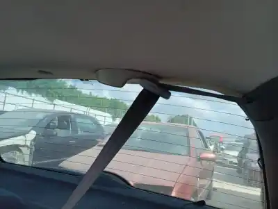 Автозапчасти б/у центральный задний ремень безопасности за renault clio ii fase ii (b/cb0) base authentique 82 cv / 60 kw ссылки oem iam 