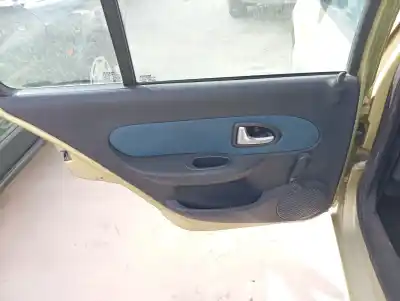 Автозапчасти б/у обивка задней левой двери за renault clio ii fase ii (b/cb0) base authentique 82 cv / 60 kw ссылки oem iam 