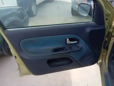 Автозапчасти б/у выключатель левого переднего окна за renault clio ii fase ii (b/cb0) base authentique 82 cv / 60 kw ссылки oem iam 