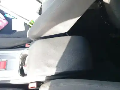 Second-hand car spare part center armrest for ford s-max (ca1) titanium (03.2010->) 140 cv / 103 kw oem iam references 