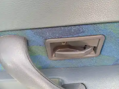 Peça sobressalente para automóvel em segunda mão puxador interior dianteiro direito por renault clio i fase i+ii (b/c57) 1.4 referências oem iam 