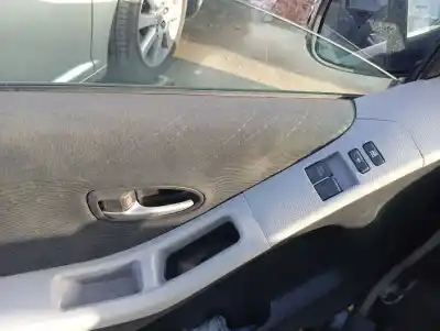 Pièce détachée automobile d'occasion poignée intérieure avant gauche pour toyota yaris (ksp9/scp9/nlp9) básico références oem iam 