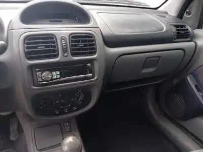 Автозапчастина б/у передня права подушка безопасности для RENAULT CLIO II FASE I (B/CBO) 1.2 Посилання на OEM IAM   