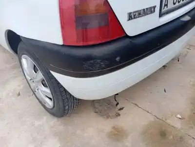 Автозапчастина б/у задній бампер для renault clio ii fase i (b/cbo) 1.2 посилання на oem iam   