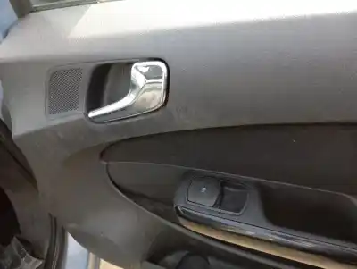 Peça sobressalente para automóvel em segunda mão botão / interruptor elevador vidro dianteiro direito por opel corsa d catch me referências oem iam 
