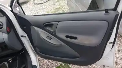 Автозапчастина б/у обработка передніх правіх дверей для toyota yaris (ncp1/nlp1/scp1) 1.3 16v cat посилання на oem iam 