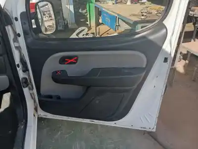 Автозапчасти б/у обивка передней правой двери за fiat doblo monospace (119_, 223_) 1.3 jtd ссылки oem iam 