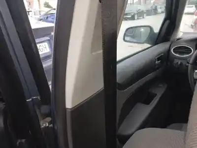 Peça sobressalente para automóvel em segunda mão cinto de segurança dianteiro esquerdo por ford focus berlina (cap) ghia referências oem iam 