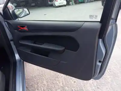 Peça sobressalente para automóvel em segunda mão forra / revestimento da porta dianteira direita por ford focus berlina (cap) ambiente (d) referências oem iam 