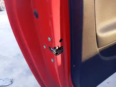 Peça sobressalente para automóvel em segunda mão fechadura da porta dianteira esquerda por opel corsa d ´´111 years´´ referências oem iam 