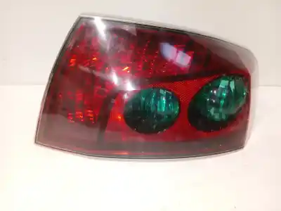 Second-hand car spare part right tailgate light for peugeot 407 sr confort oem iam references e203024  